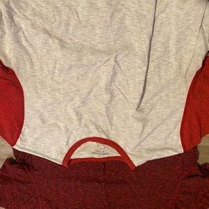 2- Xl American eagle Tee’s